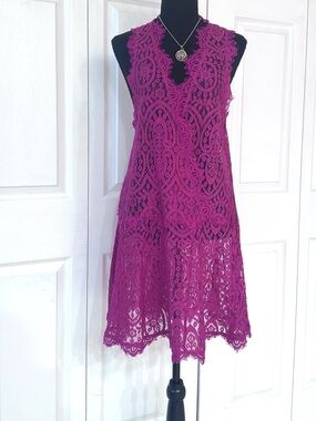 FREE PEOPLE ~ Fuchsia Sleeveless Eyelash Lace Drop Waist Dress size M
